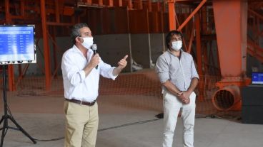 Javkin en la actividad de este martes en la zona oeste de Rosario.