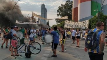 El reclamo de familiares y amigos en la costa central.