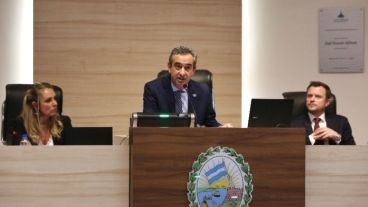 Javkin eleva su proyecto de gastos e ingresos y ahora los concejales deben aprobarlo.