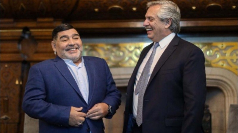 Diego Maradona y Alberto Fernández.