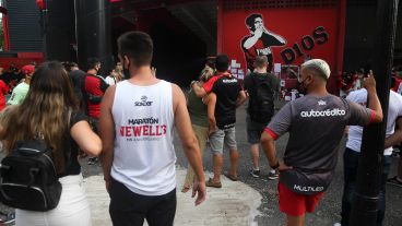 La despedida de los hinchas en el Coloso del Parque.