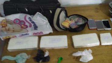 Los efectos secuestrados en el procedimiento.