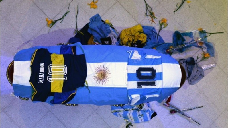 El ataúd de Diego Maradona. 