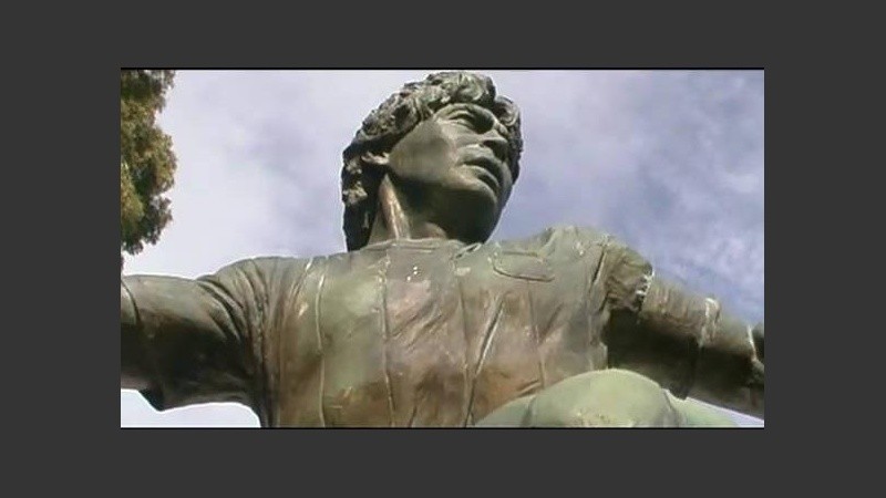 Una de las tantas estatuas en homenaje a Maradona que hay en el mundo