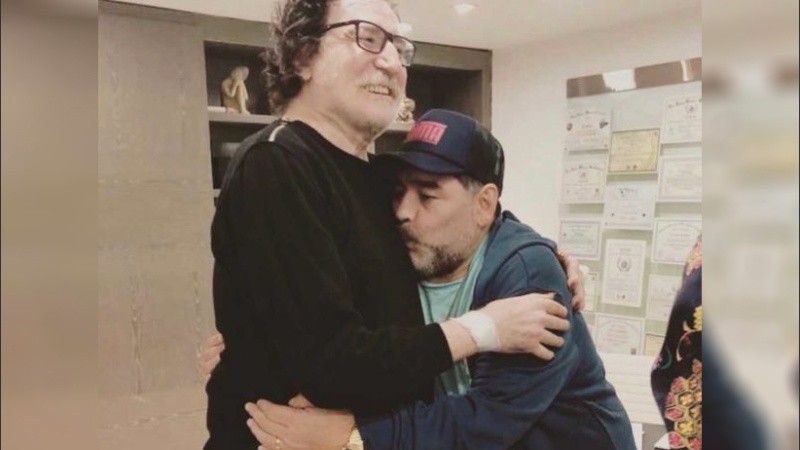 Charly despidió a Maradona con amor, humor y complicidad.