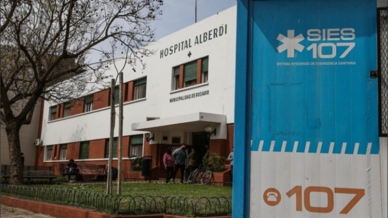 El hombre fue baleado en Olavarría 1500 bis y falleció en el hospital Alberdi.