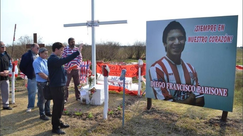 El proyecto contó con el apoyo de la familia de Diego Barisone, que falleció en un accidente de tránsito y rápidamente se viralizaron en redes las fotos de su cuerpo.