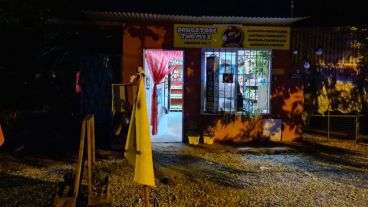 El comercio donde murió el chico.