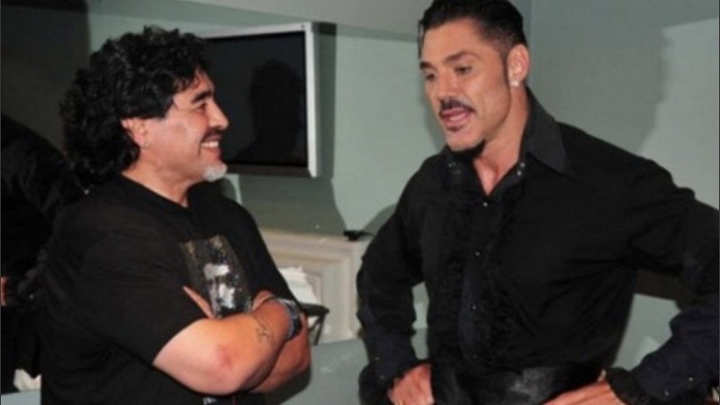 Ricardo Fort le regaló a Diego Maradona un Rolex de 70 mil dólares con diamantes.