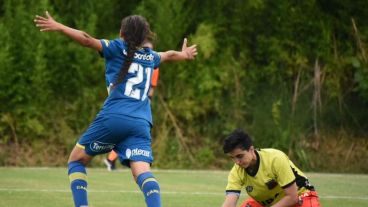 Por su parte, Independiente venció a El Porvenir por 3-0.