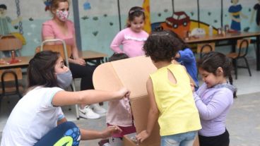Los niñitos más chicos pueden ir a clases esta semana.