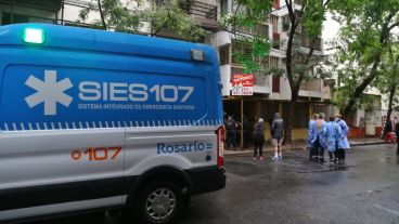 Revuelo en barrio Martin por el incendio en un departamento.