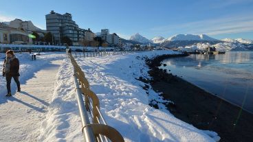 La nieve cayó con mayor intensidad en las zonas alejadas del centro.