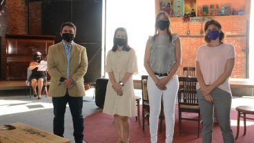 El Galpón 13 contará con música en vivo para acompañar a las parejas y sus invitados.