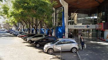 El hecho fue en el Carrefour de calle Pueyrredon al 700.