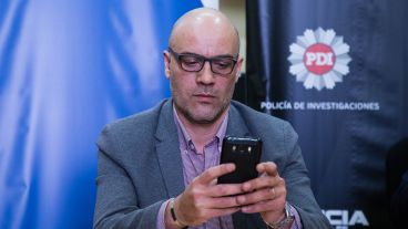 El ex fiscal Gustavo Ponce Asahad mandó un mensaje al interior de la puja política de Santa Fe.