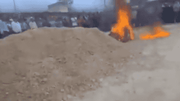 La policía se hizo presente en el lugar de los hechos, pero fue inútil su intervención ya que no llegó a tiempo para salvarlos.