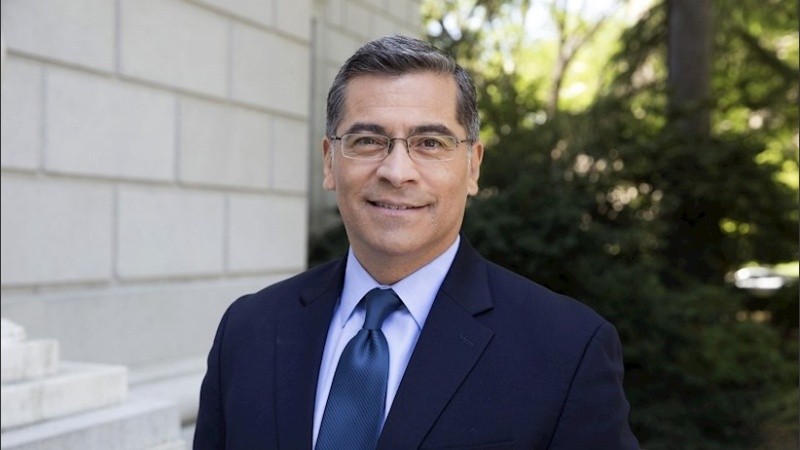Xavier Becerra es actualmente fiscal general de California.