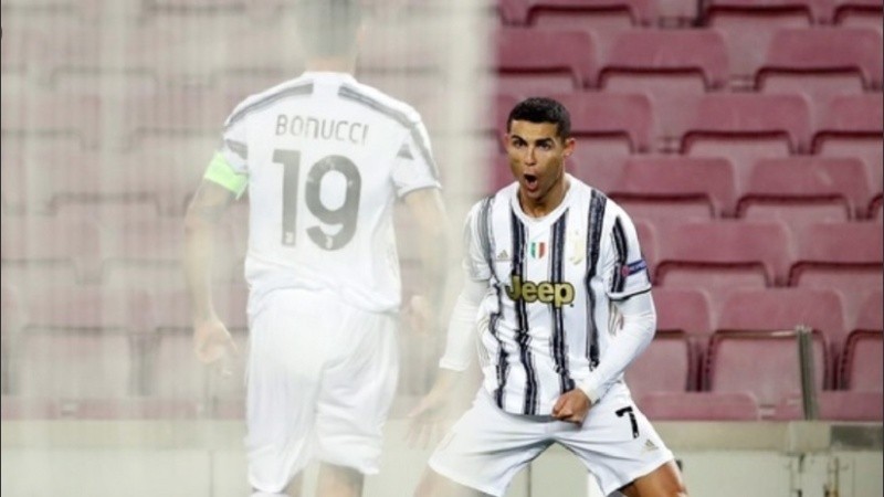 Cristiano lo grita en el Camp Nou vacío. CR7 fue la figura del 3-0.