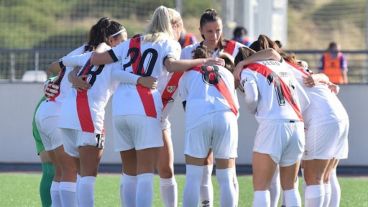 Las jugadoras emitieron un comunicado junto con el cuerpo técnico, el cual apoya la primera plantilla, en el que deciden destapar las vergüenzas del club.