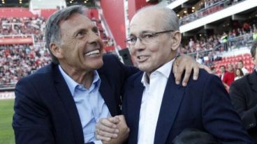 Sabella y Russo fueron campeones con Estudiantes en el Metropolitano 82 y en el Nacional 83.