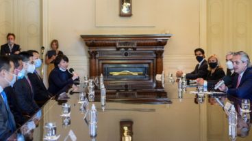 Con el objetivo de potenciar el Transporte Ferroviario en todo el país, el Gobierno nacional a través del Ministerio de Transporte de la Nación, firmó acuerdos con empresas chinas.