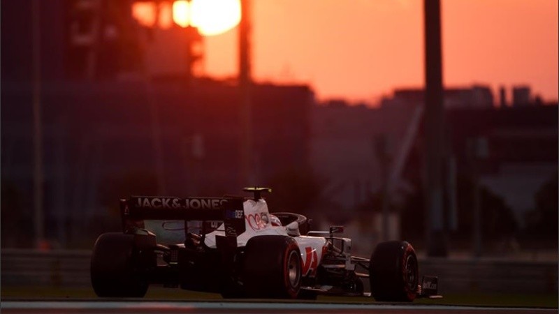 El Gran Premio de Abu Dhabi, Emiratos Árabes, fue la última carrera del año para la Fórmula Uno.