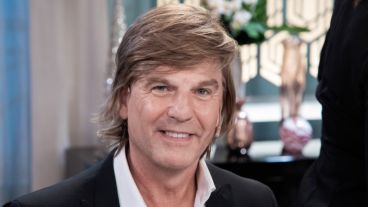 Un día yo me tomo el colectivo para ir a trabajar y un tipo atrás mío estaba tarareando la canción. ntonces pensé, acá pasa algo", dijo El Pájaro.