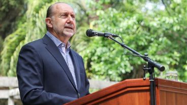 El gobernador de Santa Fe, Omar Perotti, junto a su par de Entre Ríos, Gustavo Bordet, y al vicegobernador de Córdoba, Manuel Calvo, encabezan este martes la XIV Reunión Institucional de la Región Centro.