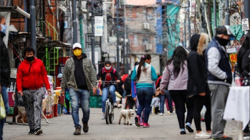 La baja de las horas laborales se situó como la principal causa asociada con la disminución de ingresos.   