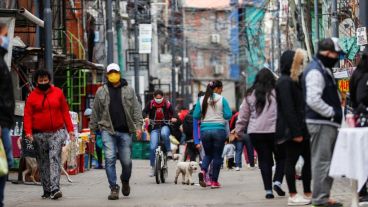 La baja de las horas laborales se situó como la principal causa asociada con la disminución de ingresos.