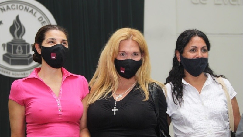 Tres de las trabajadoras que se suman al personal de la UNR. 