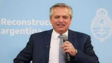 Alberto Fernández hizo el anuncio durante su visita al centro cultural "La Chicharra".