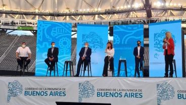 Todos unidos: la foto con los principales dirigentes sobre el cierre del año.