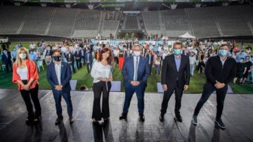 Acto en el Estadio Único de La Plata, rebautizado Diego Armando Maradona.