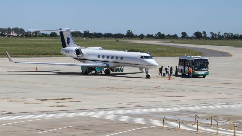 Lionel Messi pisó suelo rosarino a las 10,47 procedente de Valladolid.