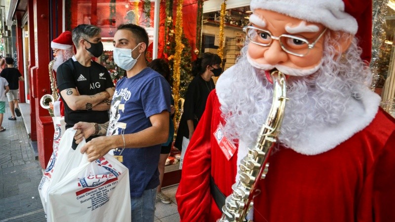 Los comercios ya palpitan las ventas navideñas.