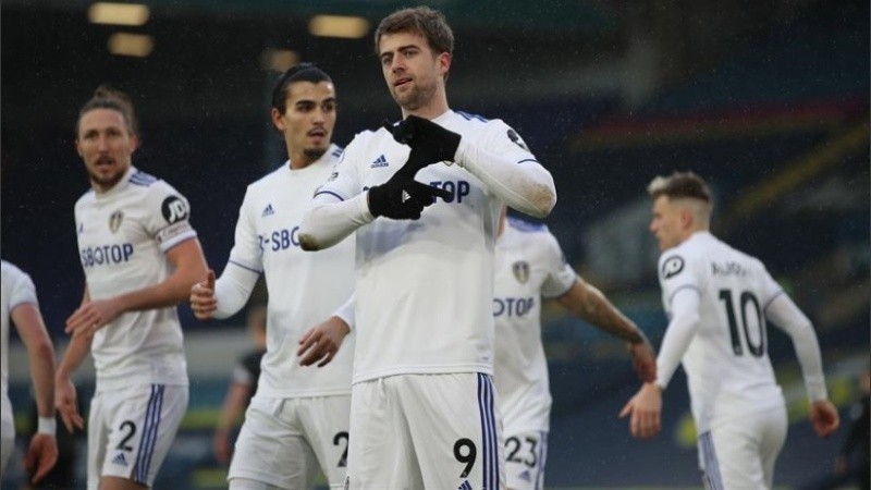  El delantero Patrick Bamford fue el autor del único gol del partido, de penal y a los cinco minutos del primer tiempo.