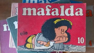 Portada del libro "Mafalda 10".