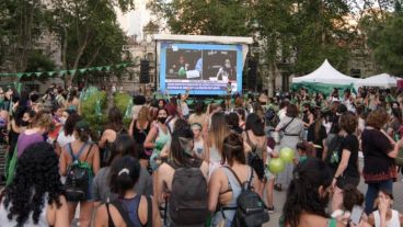 Desde las 14, sectores a favor lo seguirán desde el centro rosarino.