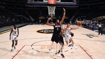 Facu Campazzo anotó sus cuatro puntos desde la línea de libres.