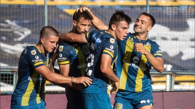 Nuevos casos positivos de coronavirus en Rosario Central complican al Kily. 