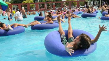 La típica congestión después de sol y pileta, un problema extra en pandemia.