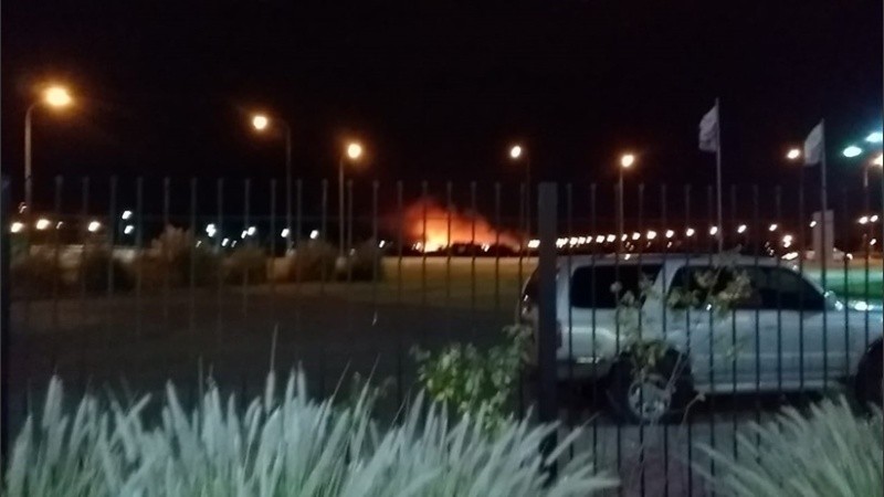 El incendio generó preocupación en la zona.
