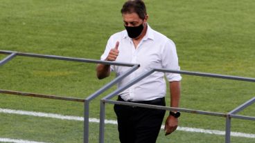 Frank Kudelka quedó disconforme con la irregularidad del plantel.