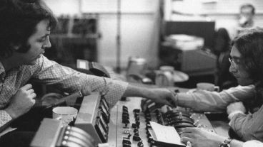 Paul McCartney y John Lennon en el Estudio Dos de Abbey Road, durante la grabación de “Hey Jude”, en 1968.
