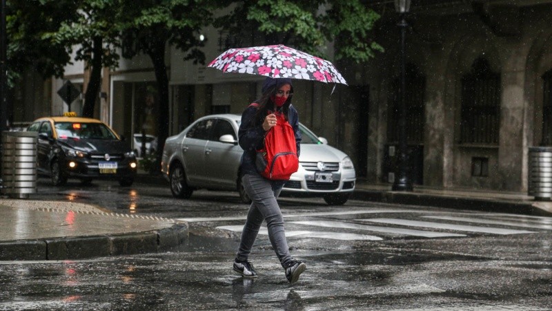 Lluvia este viernes. La semana que viene se espera muy, muy calurosa. 