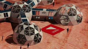 El proyecto tiene lugar en la Reserva de Los Colorados, un lugar al que muchos denominan como "la copia de Marte en la Tierra".  