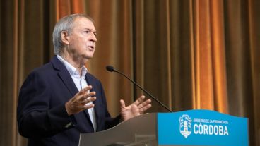 Juan Schiaretti comunicó que "la decisión es que el 19 de febrero se abren las aulas en Córdoba ".