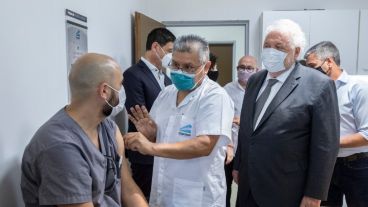 El ministro Ginés González García estuvo presente durante el inicio de la segunda etapa de vacunación.